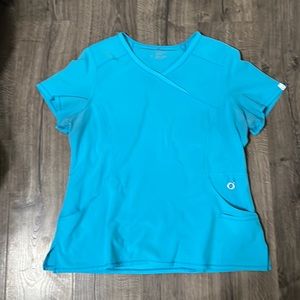 Cherokee scrub top